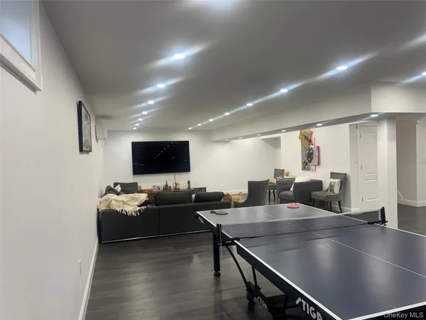 $12,600 | 221 Rivendell Court, Melville, NY 11747