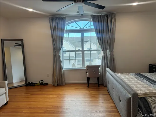 $12,600 | 221 Rivendell Court, Melville, NY 11747