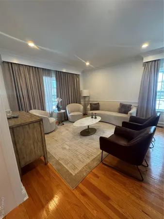 $12,600 | 221 Rivendell Court, Melville, NY 11747