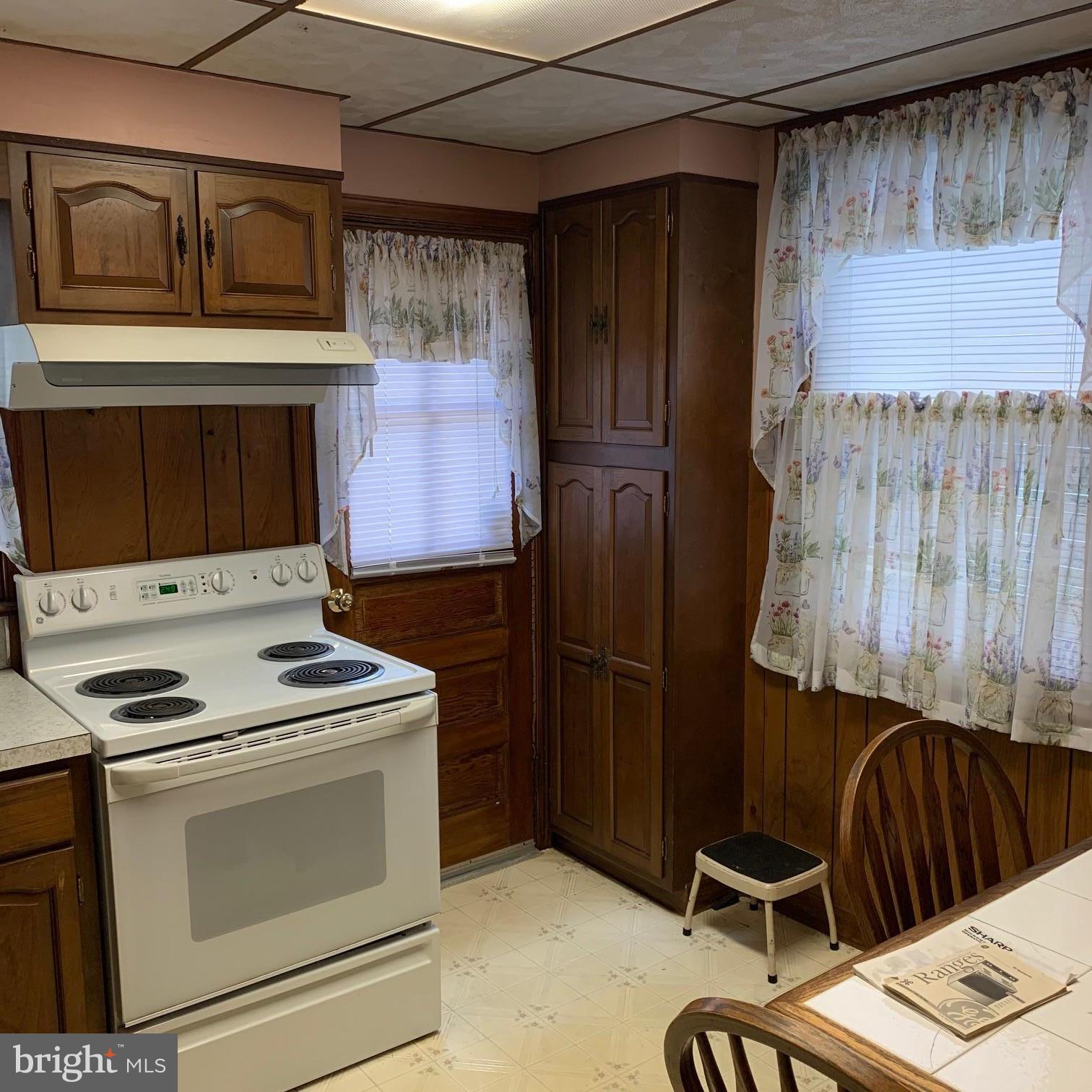 1453 Lawrence Road Havertown, PA 19083 - Photo 11 of 22