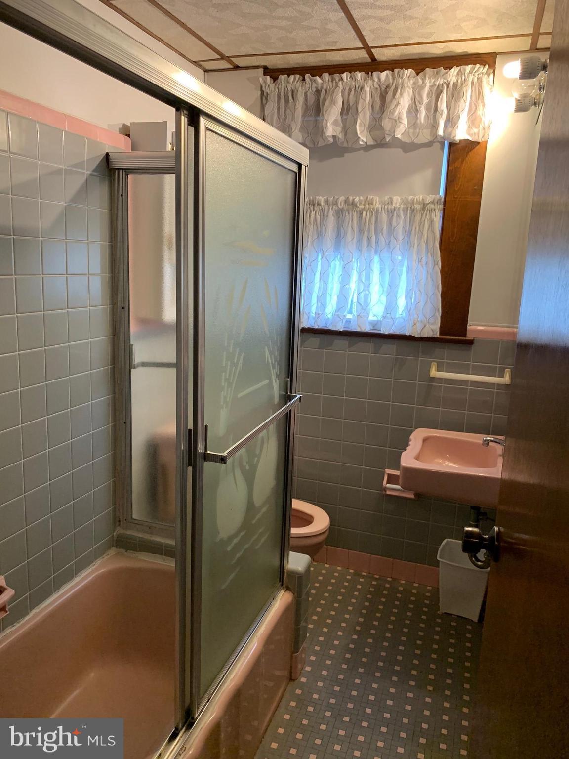 1453 Lawrence Road Havertown, PA 19083 - Photo 12 of 22