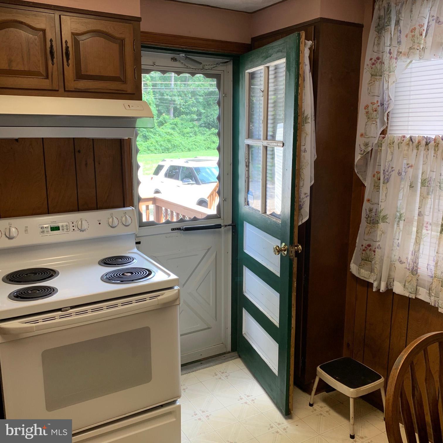 1453 Lawrence Road Havertown, PA 19083 - Photo 8 of 22