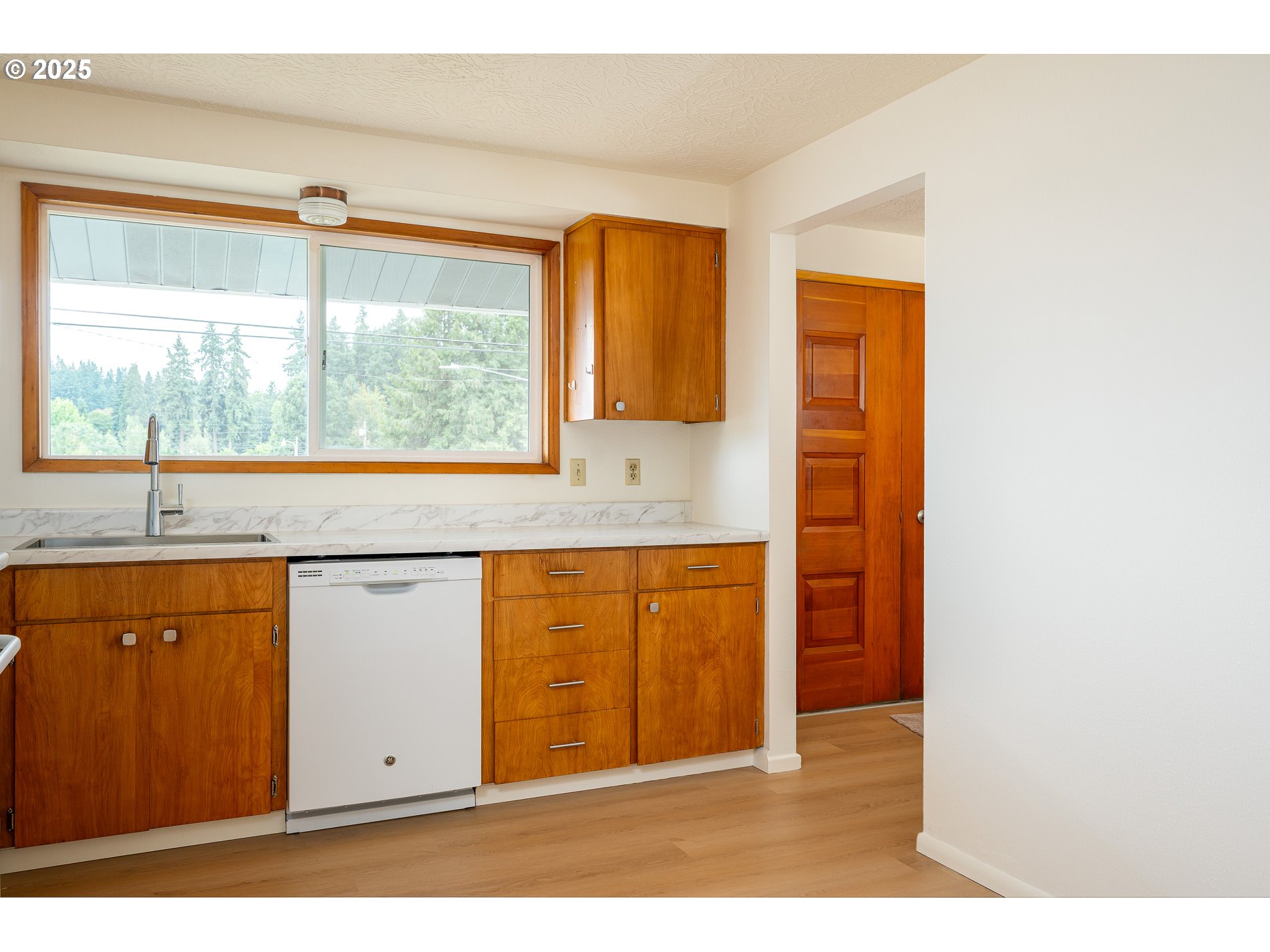 7835 Southeast Roots Road Milwaukie, OR 97267 - Photo 13 of 30 Gallery Image 13