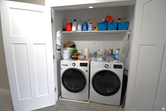 1688 West 200 North Mapleton, UT 84664 - Photo 16 of 18 Laundry area with independent washer and dryer and light tile patterned floors