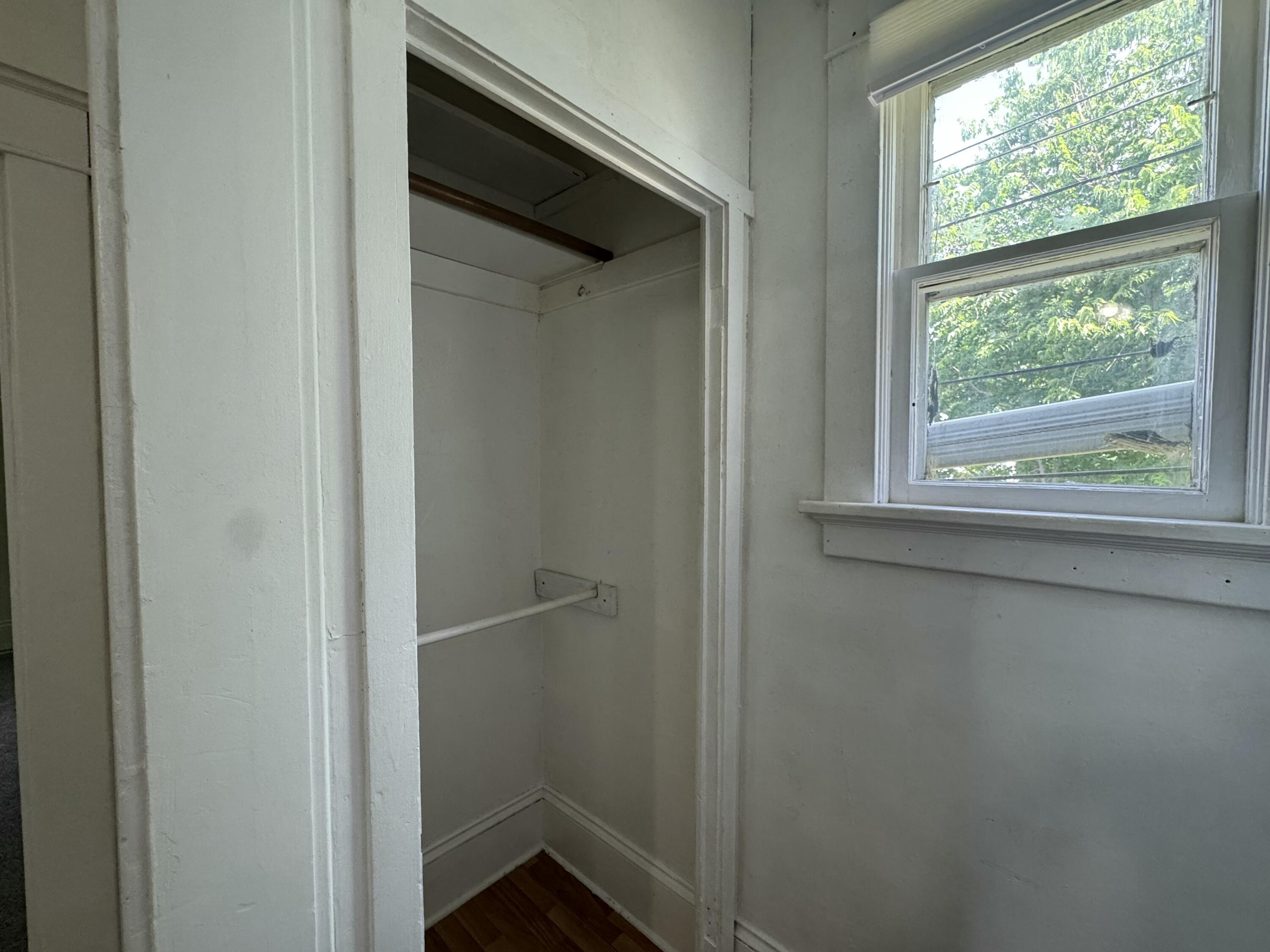 2451 South 9th Street, Unit 3 Milwaukee, WI 53215 - Photo 11 of 14 DA60E28A-1545-41D1-9ADD-4370E8644B3B