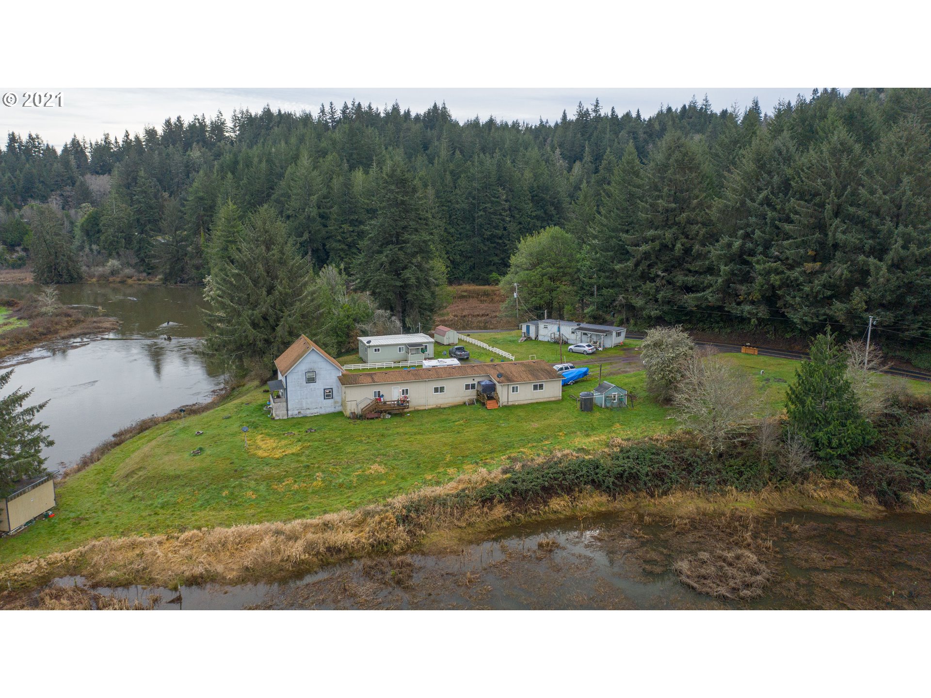 61383 Old Wagon Road Coos Bay, OR 97420 - Photo 5 of 23 Gallery Image 5