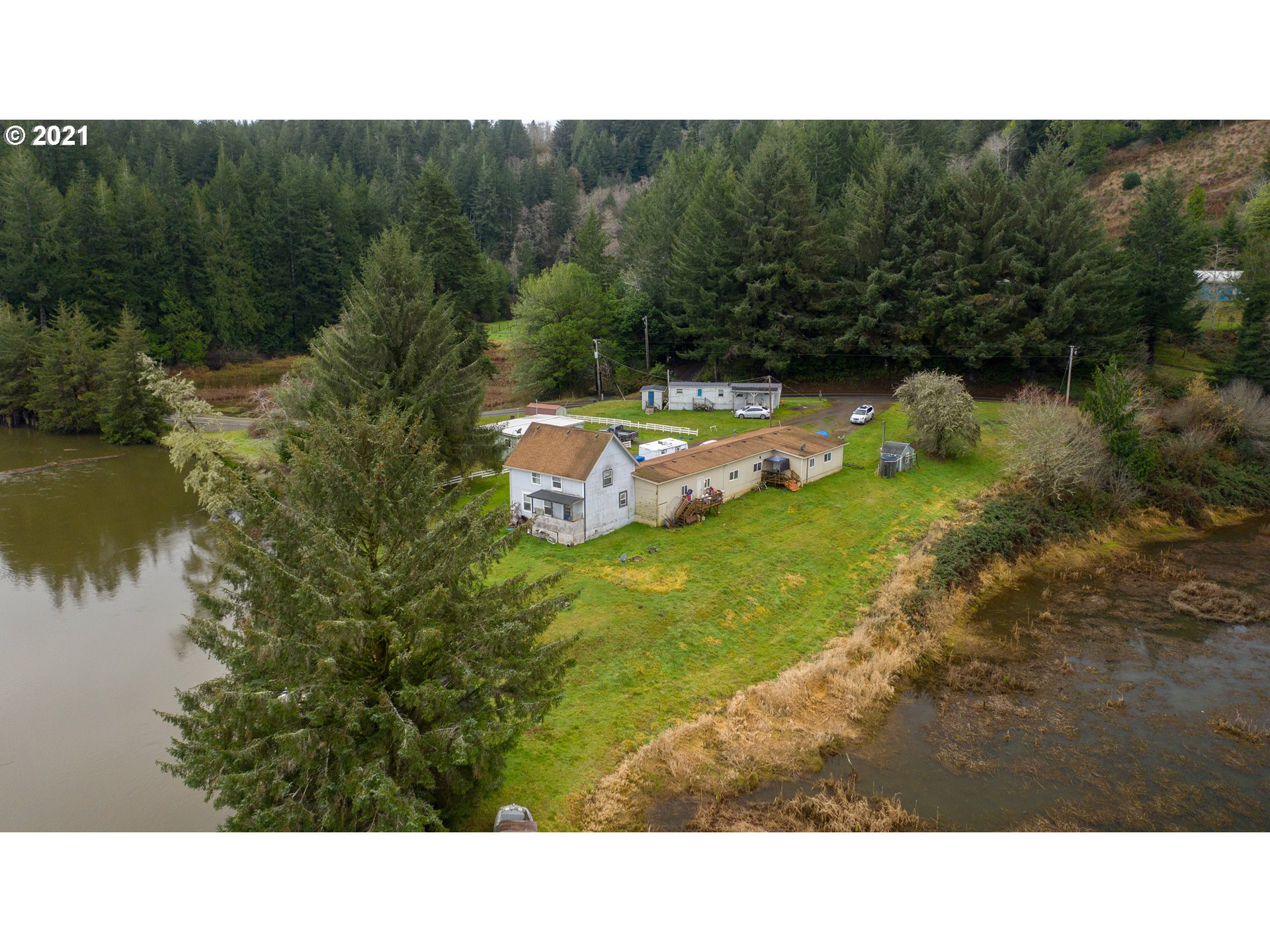 61383 Old Wagon Road Coos Bay, OR 97420 - Photo 6 of 23 Gallery Image 6