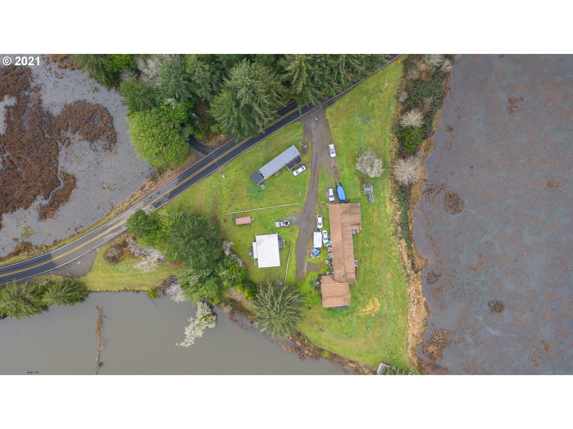 61383 Old Wagon Road Coos Bay, OR 97420 - Photo 9 of 23 Gallery Image 9