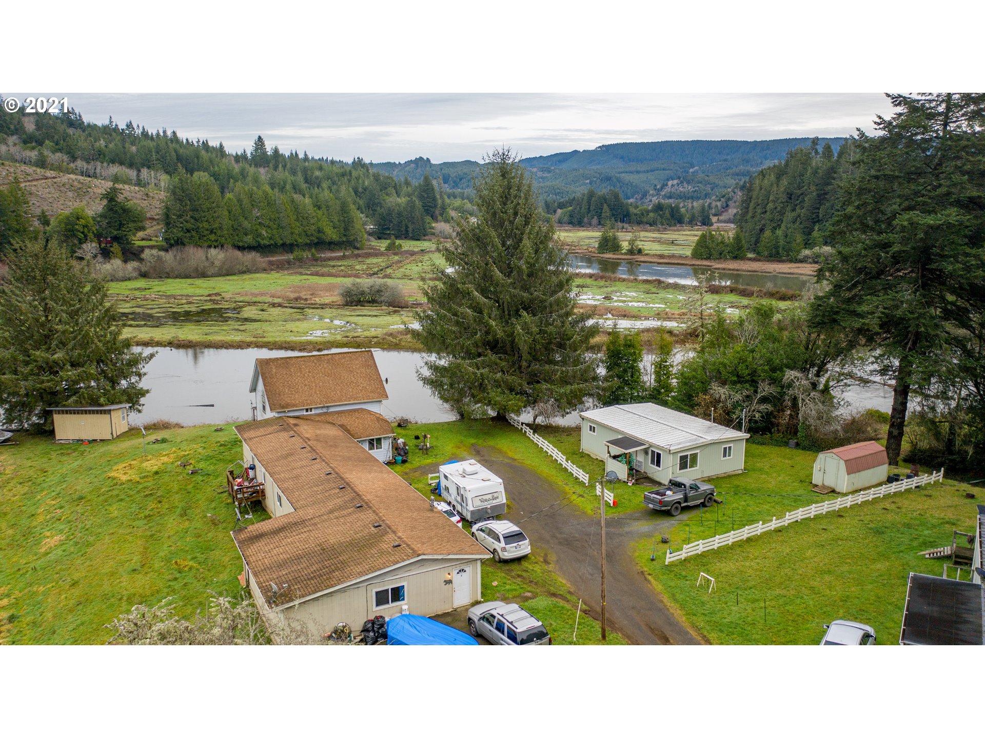 61383 Old Wagon Road Coos Bay, OR 97420 - Photo 10 of 23 Gallery Image 10