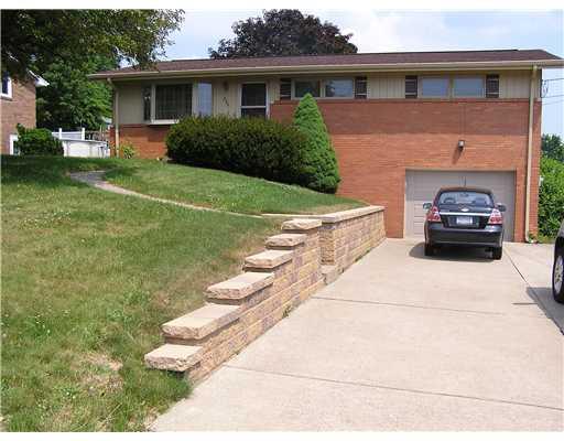225 Roth Street Houston, PA 15342 - Photo 2 of 15 Exterior Front.