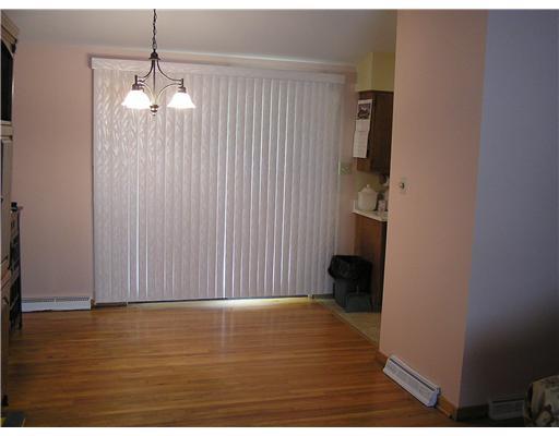 225 Roth Street Houston, PA 15342 - Photo 4 of 15 Dining Room.
