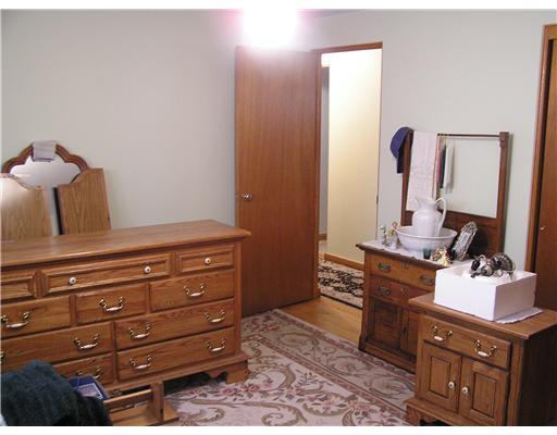 225 Roth Street Houston, PA 15342 - Photo 6 of 15 Master Bedroom.