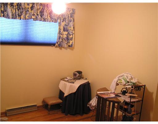 225 Roth Street Houston, PA 15342 - Photo 8 of 15 Bedroom.