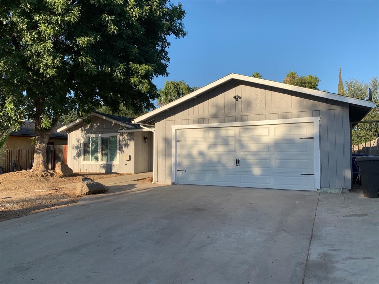 1398 North Steven Avenue Reedley, CA 93654 - Photo 2 of 19 Gallery Image 2