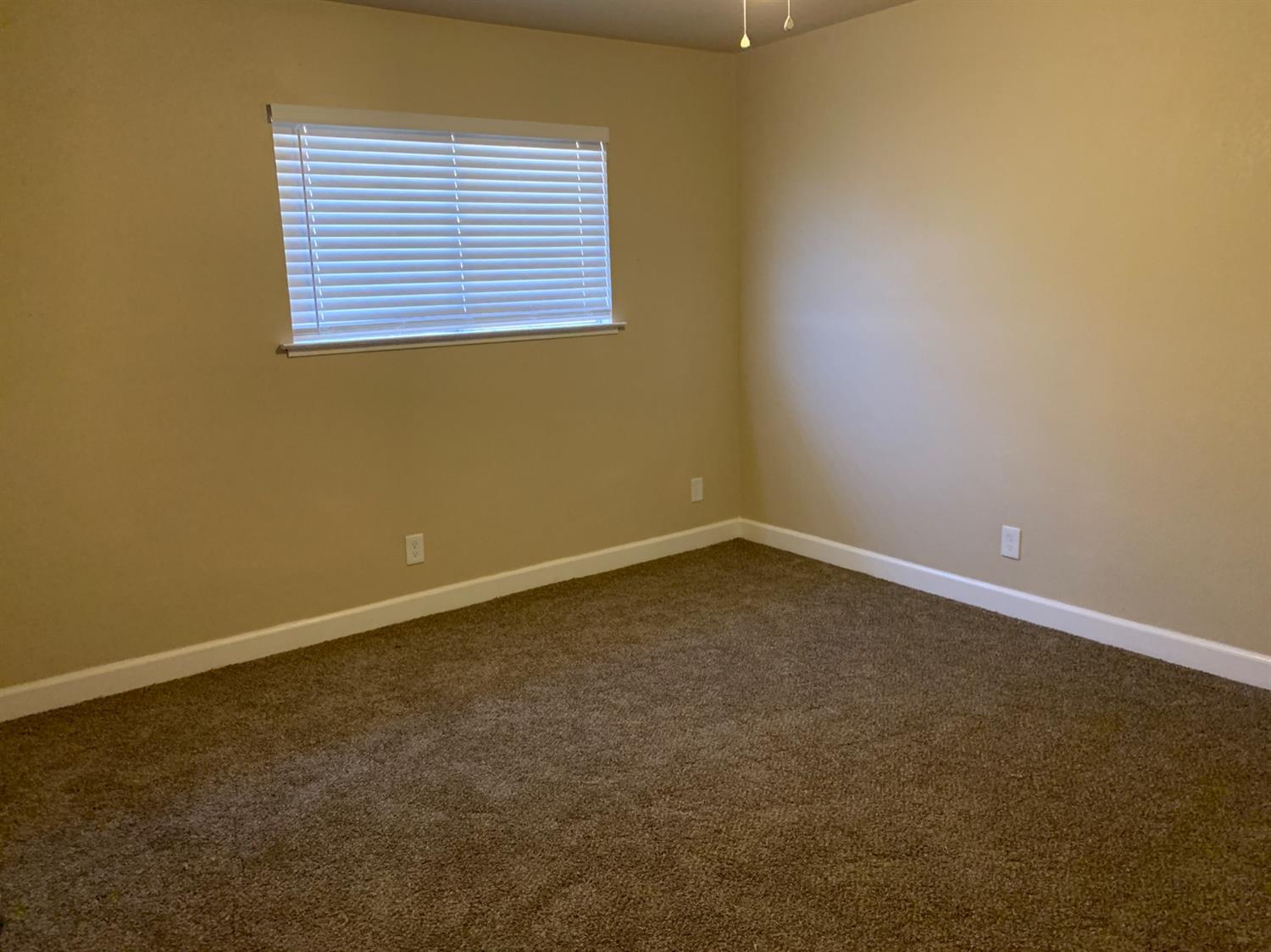 1398 North Steven Avenue Reedley, CA 93654 - Photo 13 of 19 Gallery Image 13