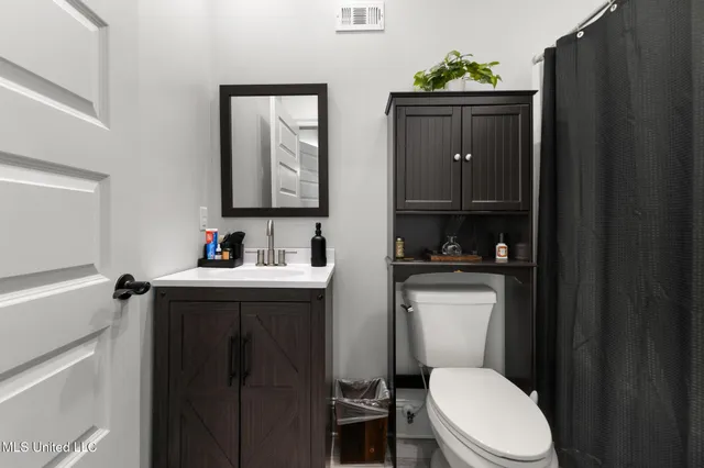 $635,900 | 6149 Pontiac Drive, Kiln, MS 39556