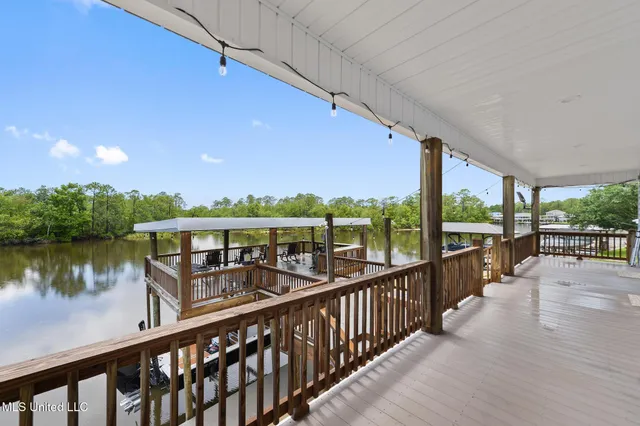 $635,900 | 6149 Pontiac Drive, Kiln, MS 39556