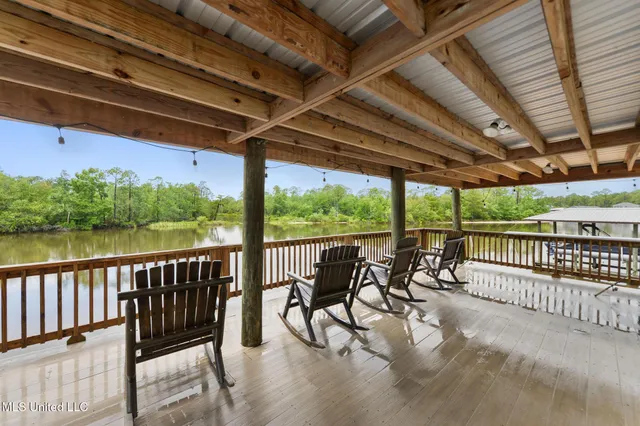 $635,900 | 6149 Pontiac Drive, Kiln, MS 39556