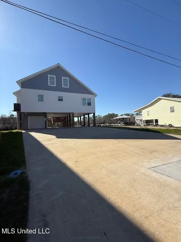 $635,900 | 6149 Pontiac Drive, Kiln, MS 39556