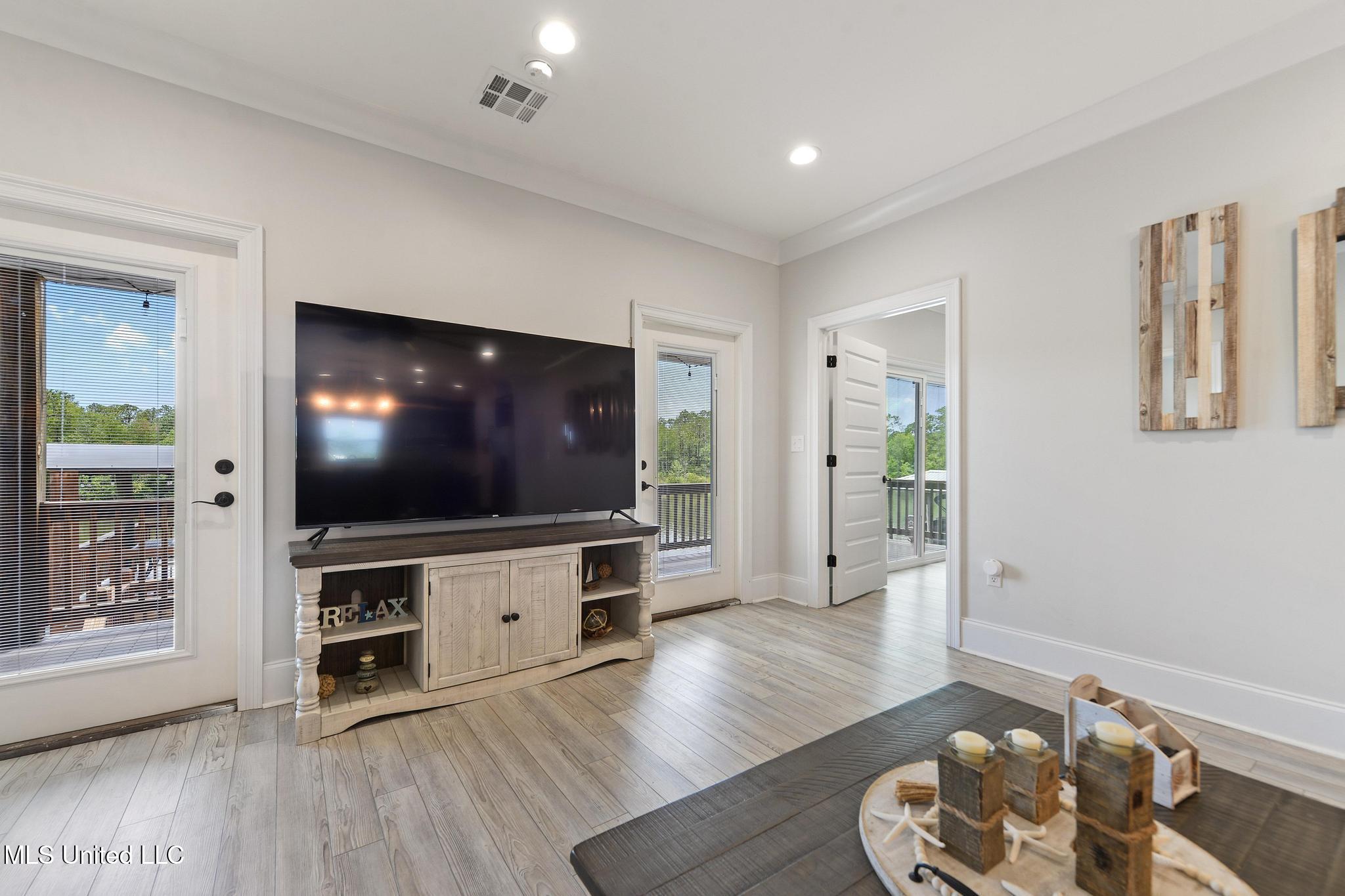 6149 Pontiac Drive Kiln, MS 39556 - Photo 10 of 46 011