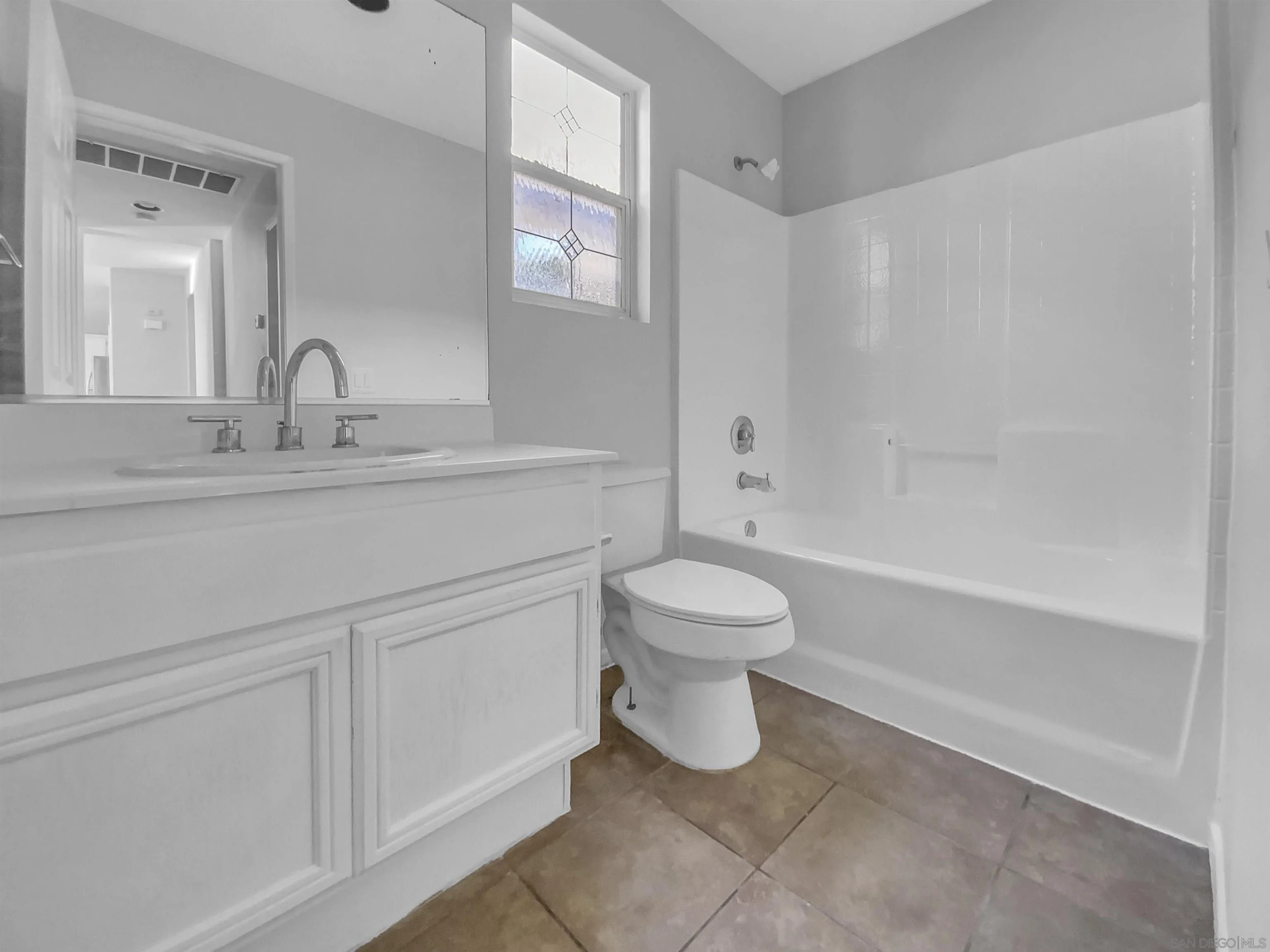 1272 Santa Lucia Road Chula Vista, CA 91913 - Photo 11 of 25 a bathroom with a sink toilet and a bathtub