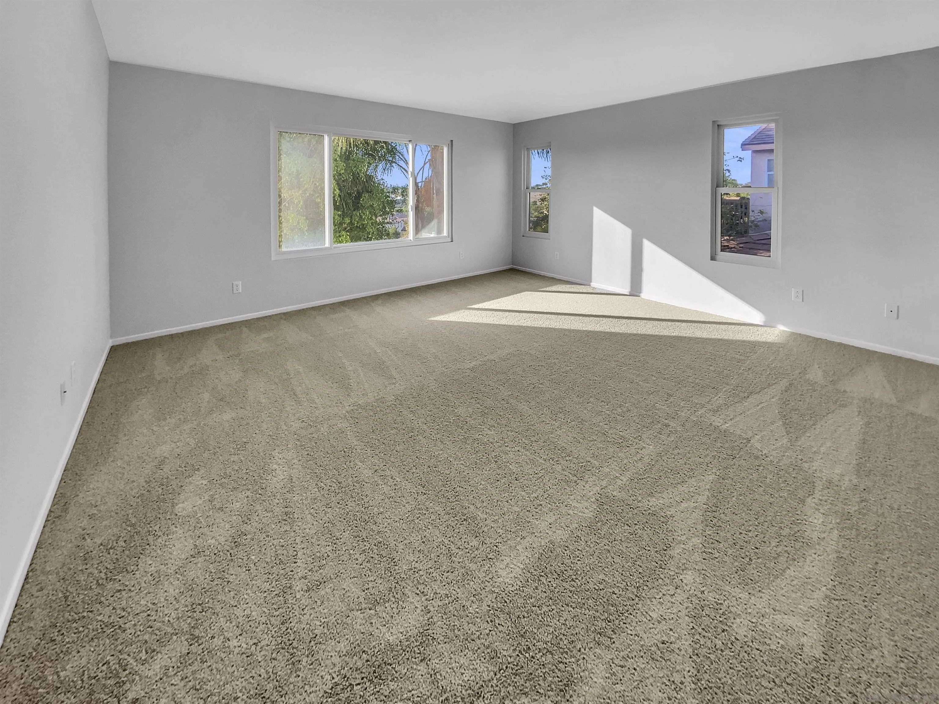 1272 Santa Lucia Road Chula Vista, CA 91913 - Photo 19 of 25 an empty room with windows