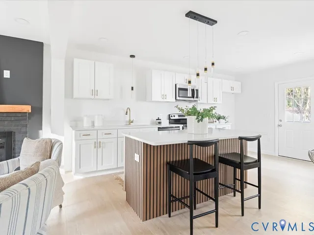 $369,000 | 807 Hamilton Avenue, Colonial Heights, VA 23834