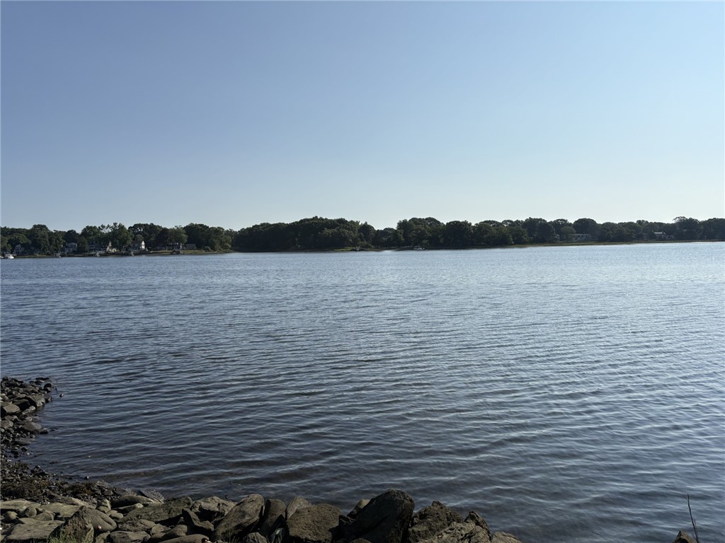 351 County Road Barrington, RI 02806 - Photo 20 of 46