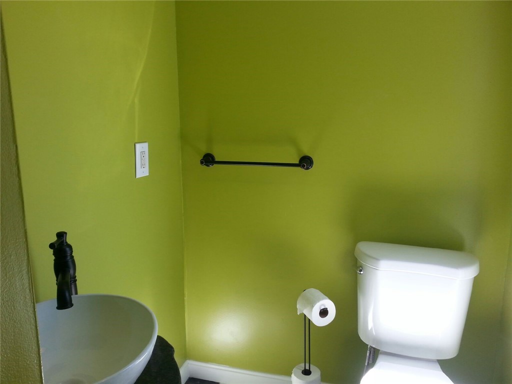 351 County Road Barrington, RI 02806 - Photo 29 of 46