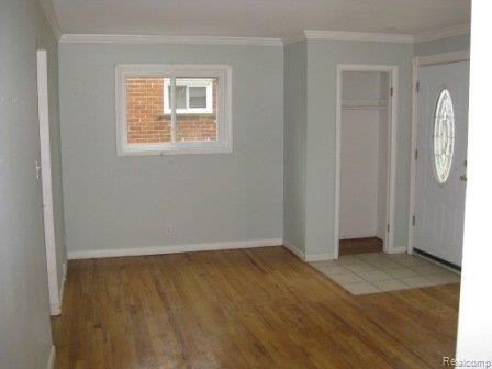 17545 Ray Street Riverview, MI 48193 - Photo 17 of 20 IMG_2768.JPG
