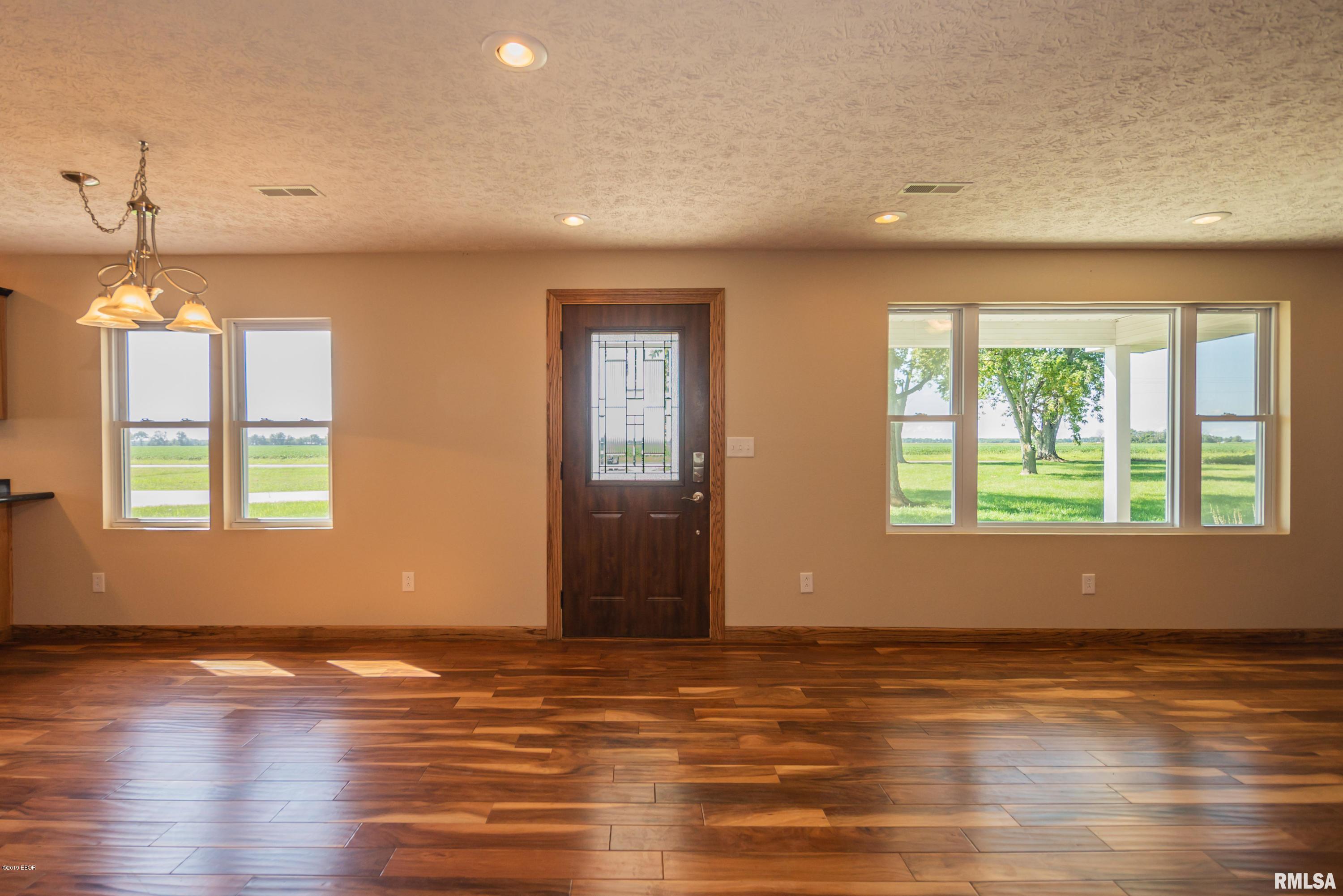 4671 Brubaker Road Salem, IL 62881 - Photo 4 of 35