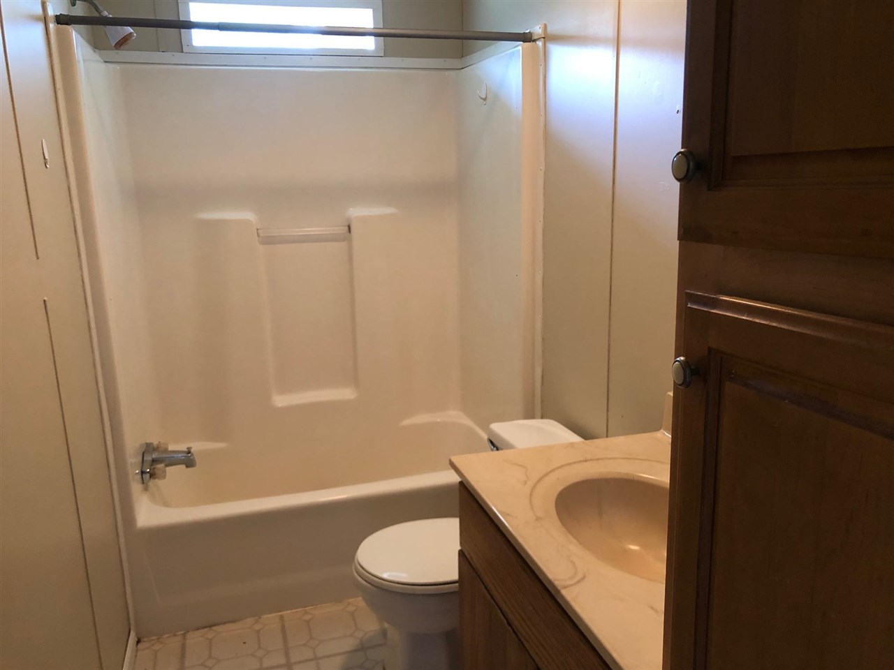 1551 West Ridge Road Gladwin, MI 48624 - Photo 11 of 27