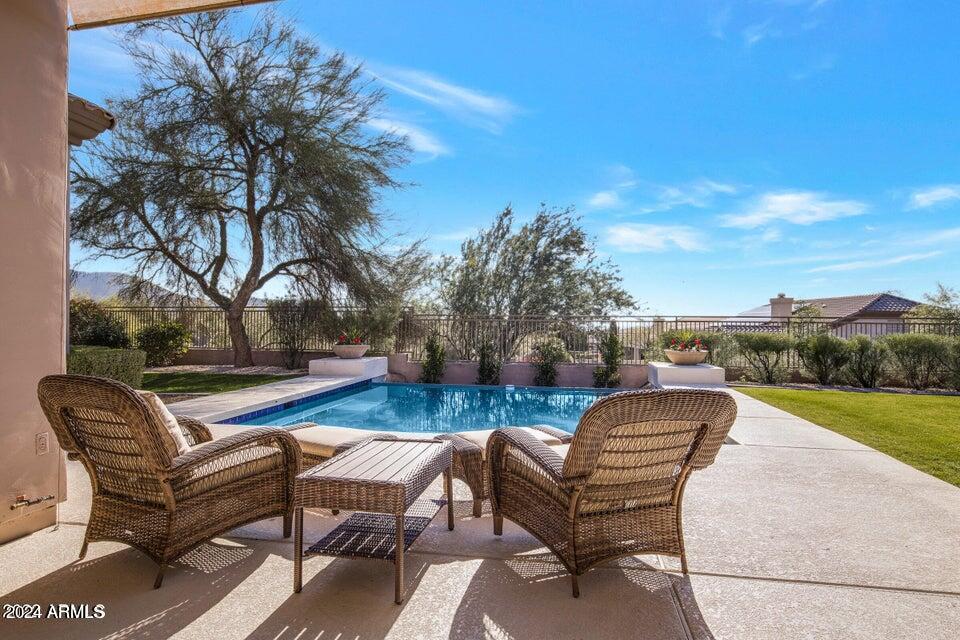 10923 East Bahia Drive Scottsdale, AZ 85255 - Photo 14 of 41 20221222201241675891000000-o