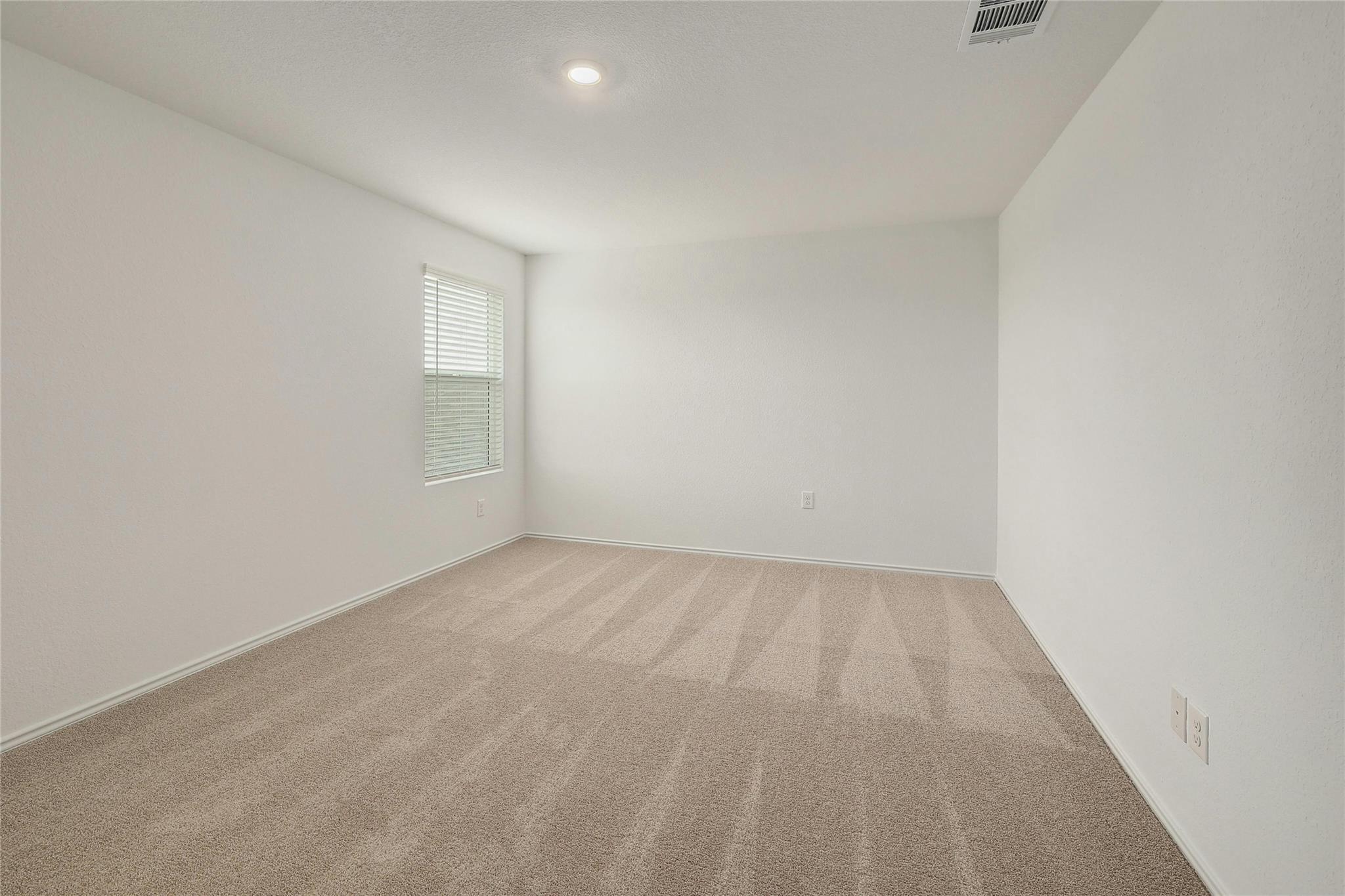 916 Rancho Del Cielo Loop Jarrell, TX 76537 - Photo 10 of 18 Gallery Image 10