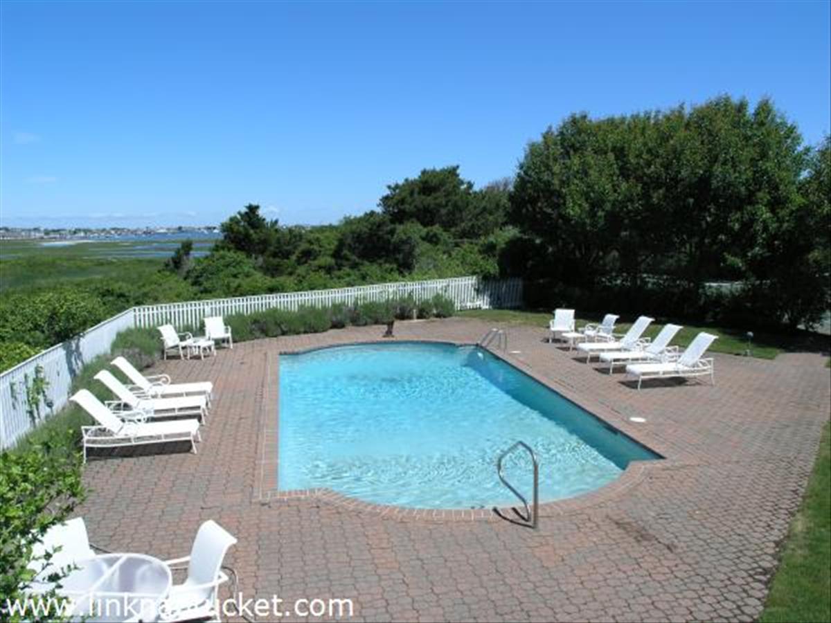 4 Monomoy Road Nantucket, MA 02554 - Photo 13 of 31 Gallery Image 13