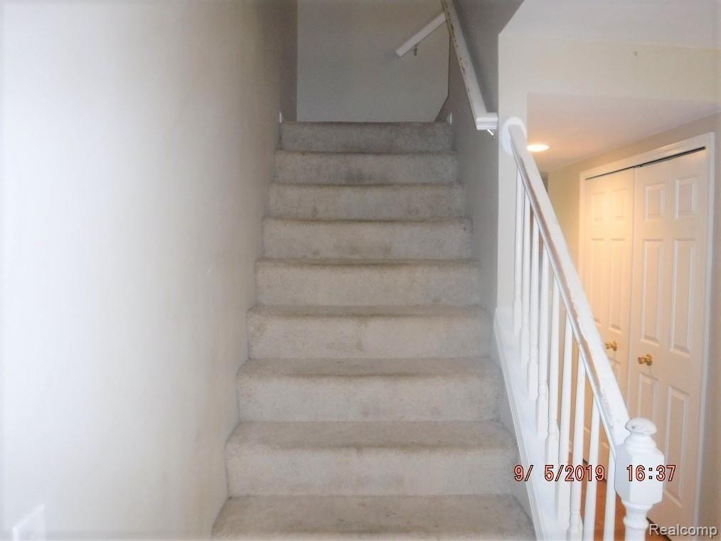 26812 Fairfield Road Southfield, MI 48076 - Photo 12 of 25 DSCF7892.JPG