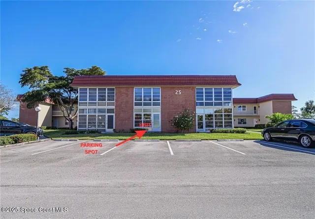 $1,250 | 25 Pine Arbor Lane, Unit 104, Vero Beach, FL 32962