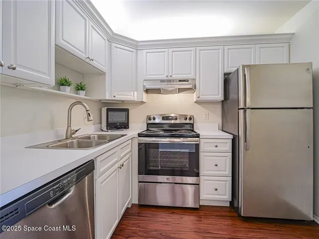 $1,250 | 25 Pine Arbor Lane, Unit 104, Vero Beach, FL 32962