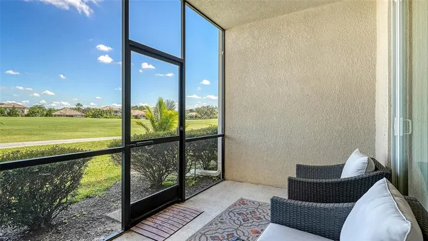 $237,900 | 811 Fairwaycove Lane, Unit 107, Bradenton, FL 34212