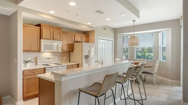 $237,900 | 811 Fairwaycove Lane, Unit 107, Bradenton, FL 34212