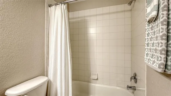 $237,900 | 811 Fairwaycove Lane, Unit 107, Bradenton, FL 34212