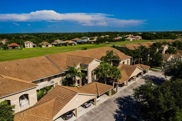 $237,900 | 811 Fairwaycove Lane, Unit 107, Bradenton, FL 34212