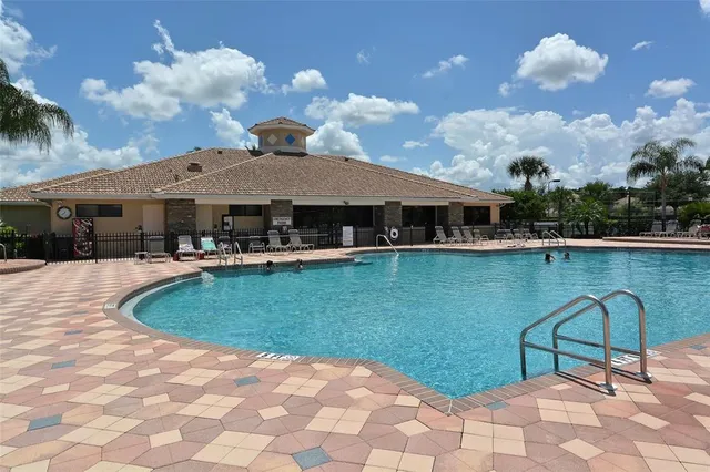 $248,900 | 811 Fairwaycove Lane, Unit 107, Bradenton, FL 34212