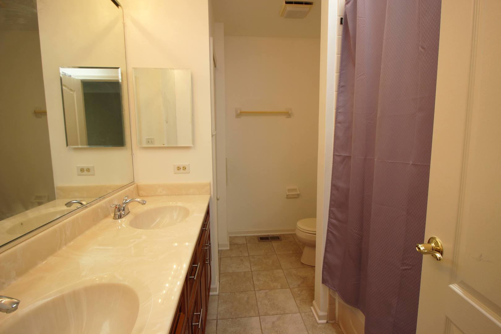 965 Harmon Boulevard Hoffman Estates, IL 60169 - Photo 13 of 15