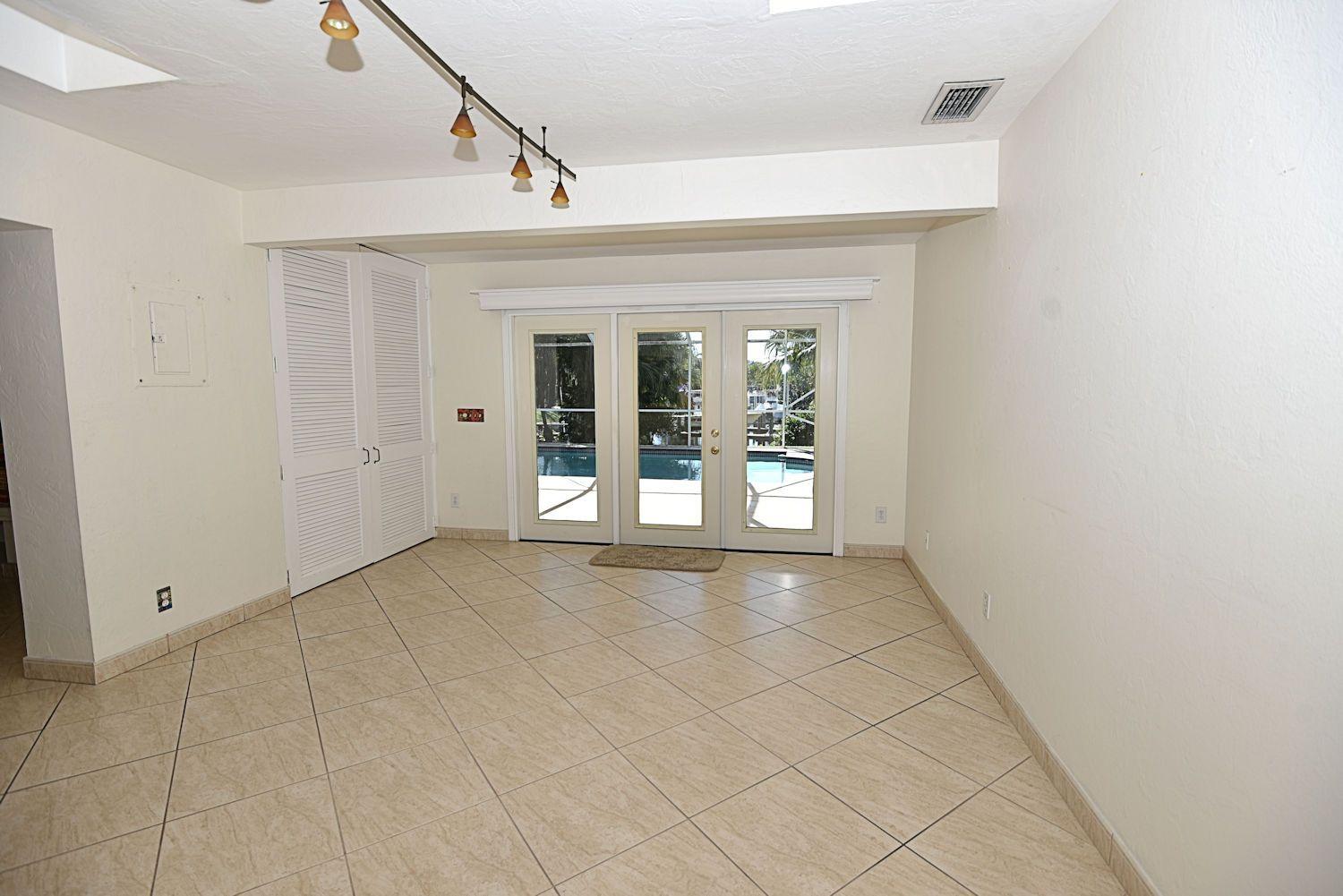 2462 Flamingo Road Palm Beach Gardens, FL 33410 - Photo 13 of 39 Dining Rm