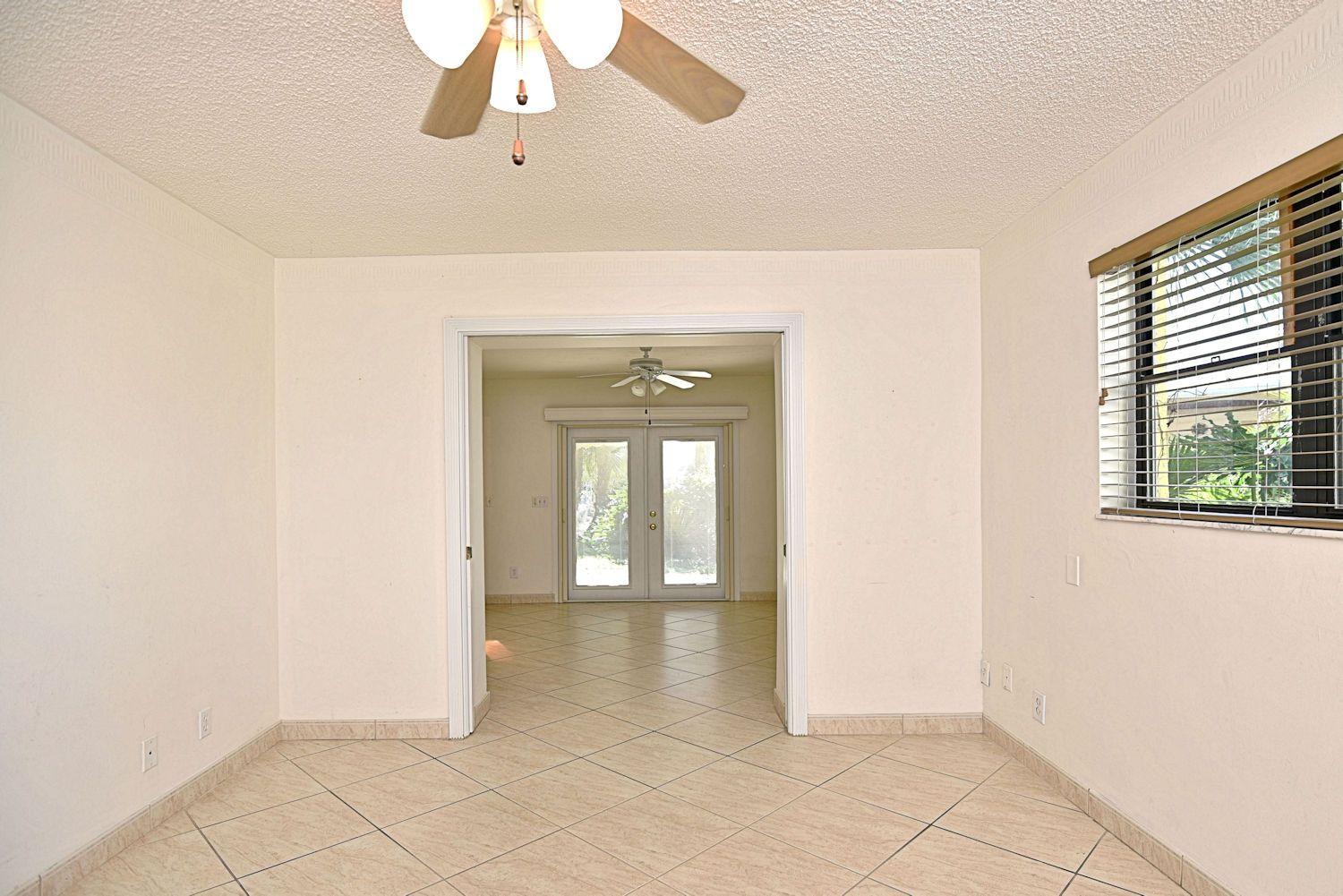 2462 Flamingo Road Palm Beach Gardens, FL 33410 - Photo 21 of 39 Main Bedroom