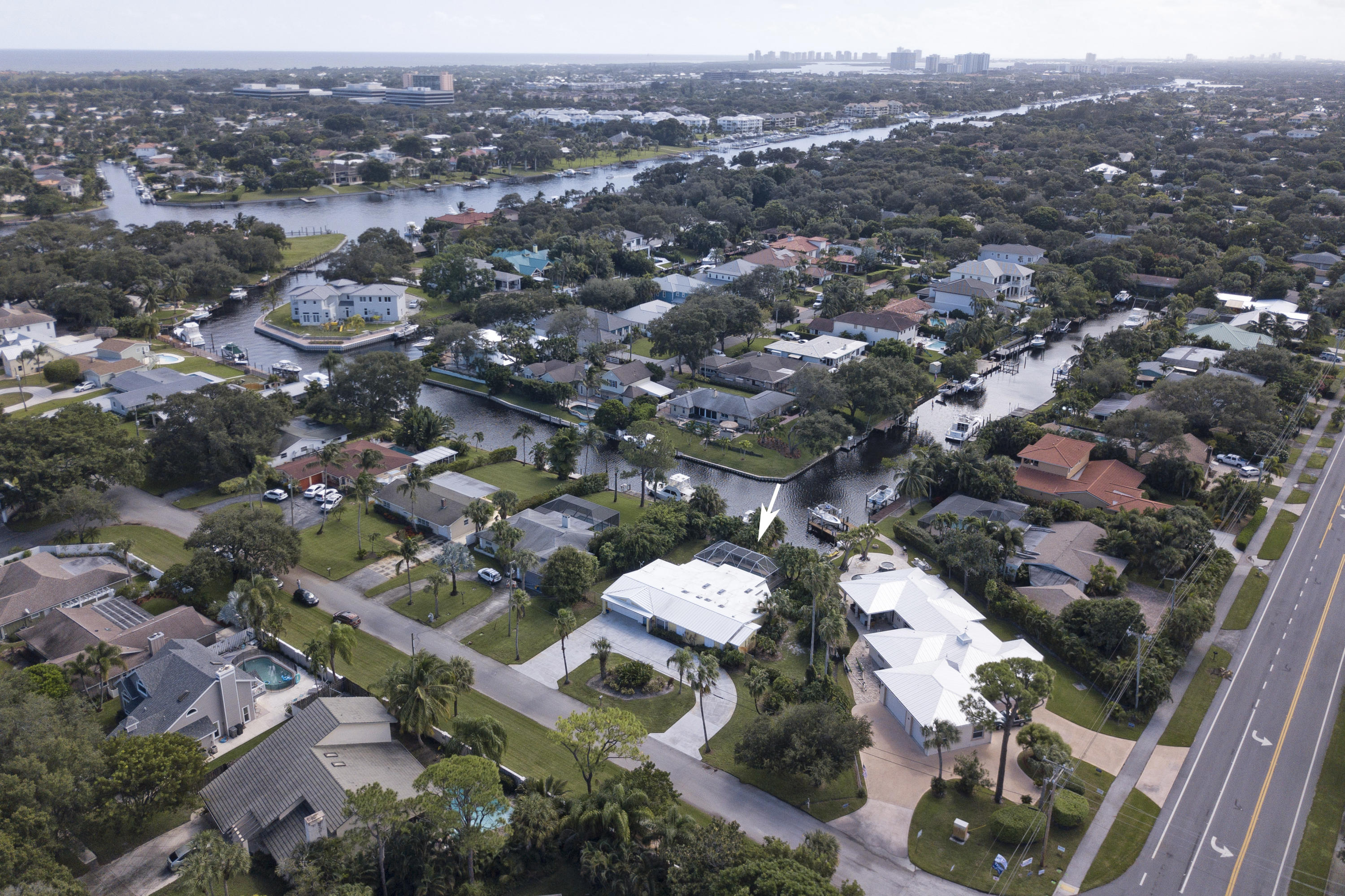 2462 Flamingo Road Palm Beach Gardens, FL 33410 - Photo 3 of 39 Aerial looking SE