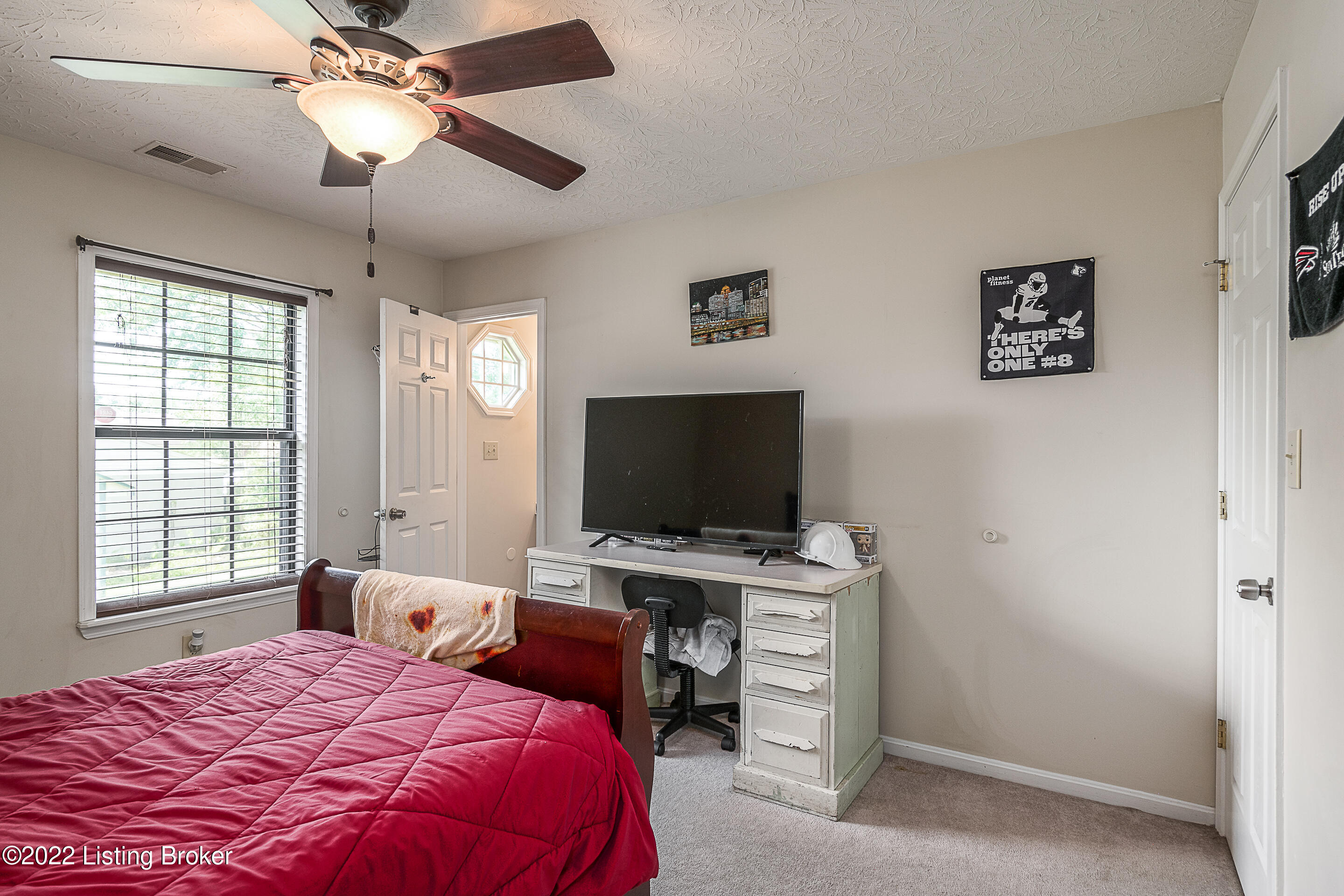 12218 Ridgemont Road Louisville, KY 40229 - Photo 15 of 25 DHI-16