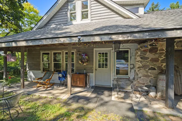 $349,900 | W330-s7098 County Road East, Mukwonago, WI 53149