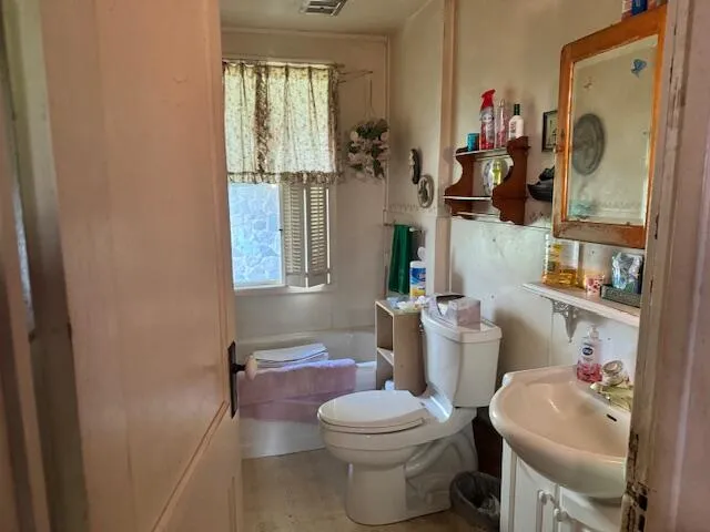 $349,900 | W330-s7098 County Road East, Mukwonago, WI 53149